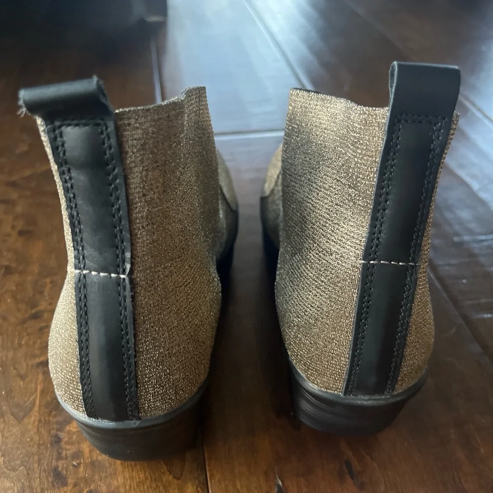 Bernie Mev metallic gold stretch fabric wedge ankle booties size EU 40 US 9